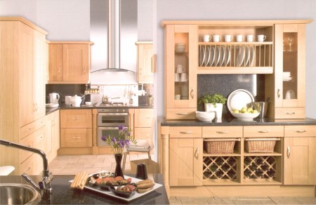 The Malham Shaker Oak Kitchen is available from Gee's Kitchens, Wardrobes & Flooring of Kildare.